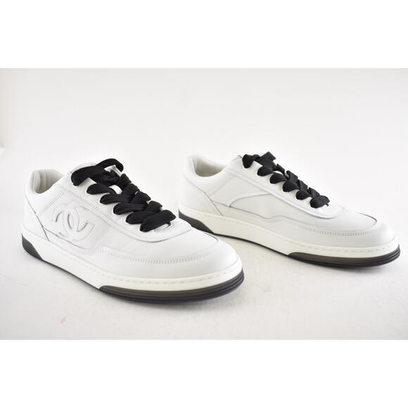 Chanel 24P White Black Leather CC Logo Flat Lace Up Runner Trainer Sneaker 41.5 - Picture 7 of 15